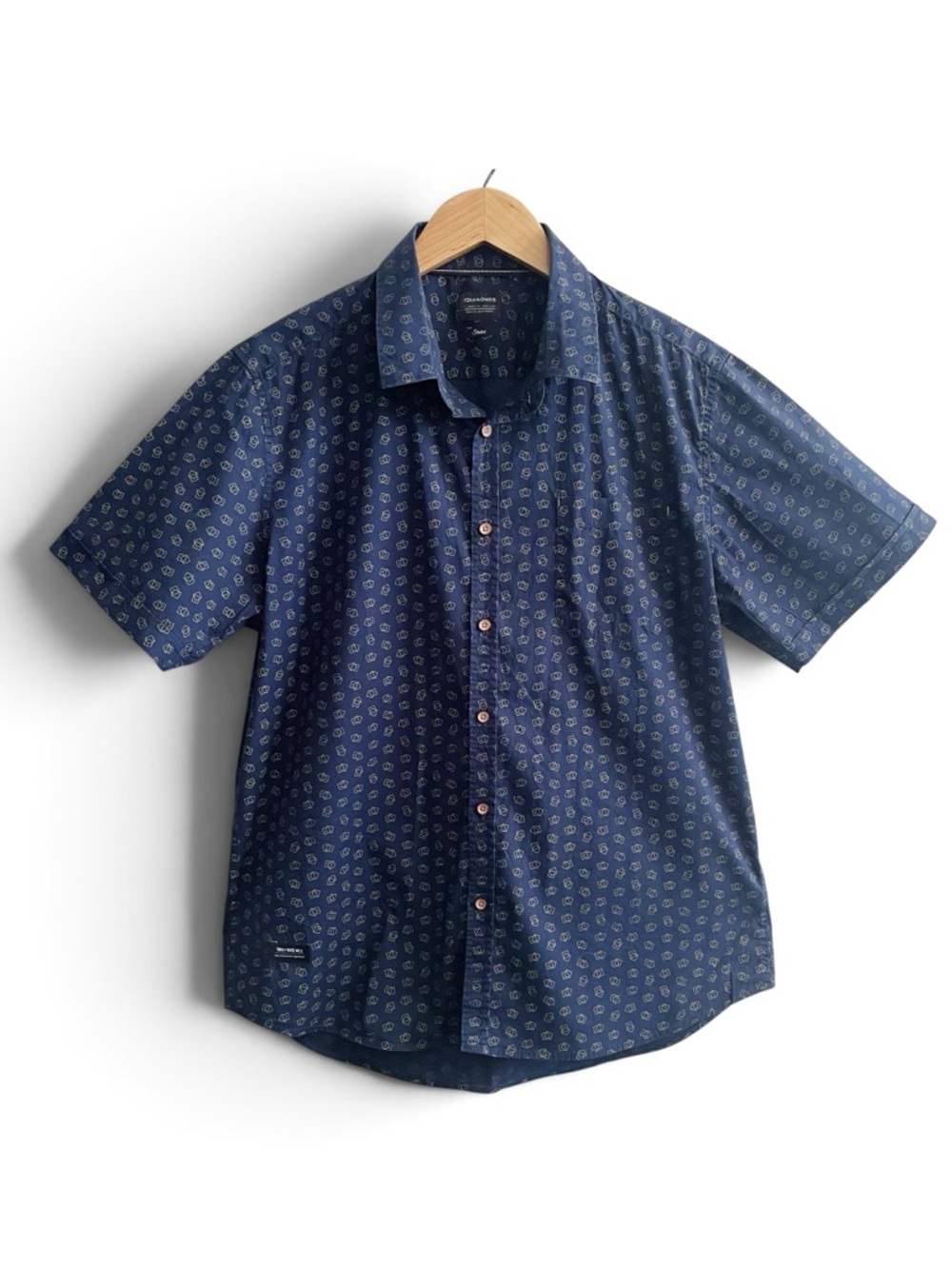7 Diamond Stretch Button up T Shirt 7D63